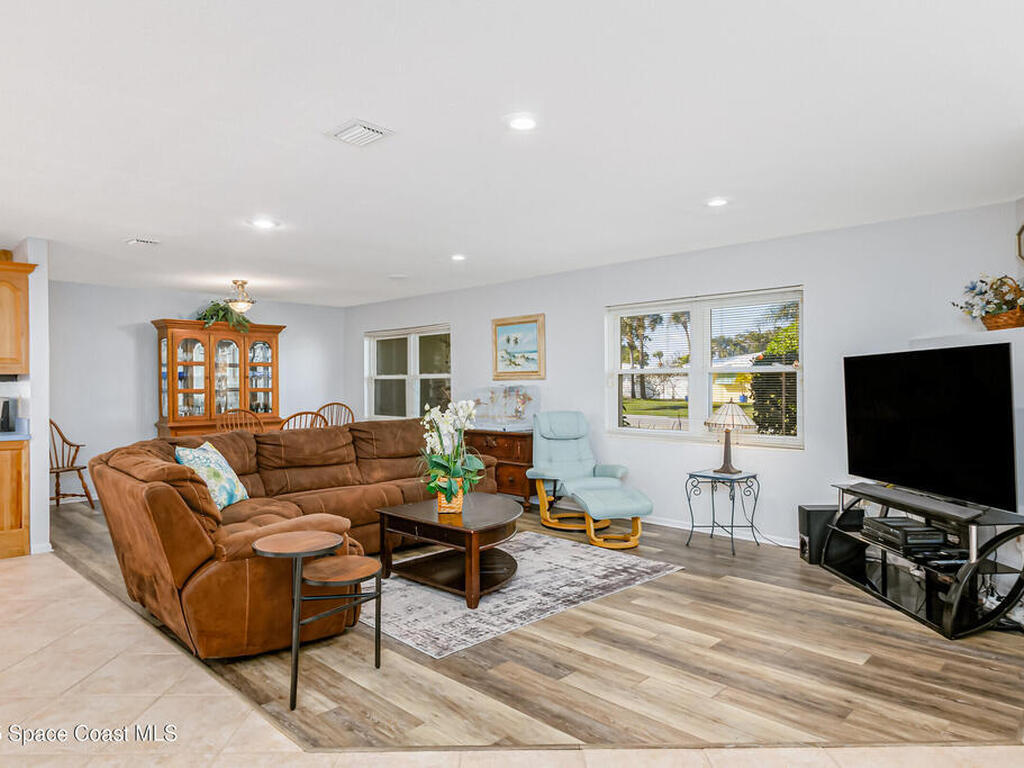 1529 Bay Shore Drive, Cocoa Beach, FL 32931