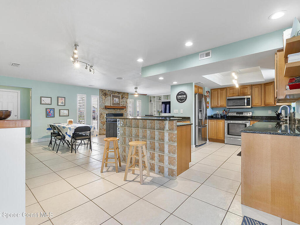 2120 Capeview Street, Merritt Island, FL 32952