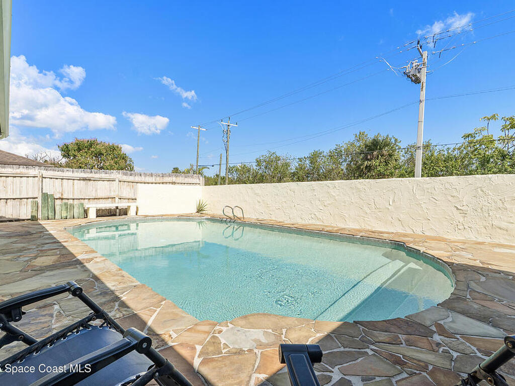 2120 Capeview Street, Merritt Island, FL 32952