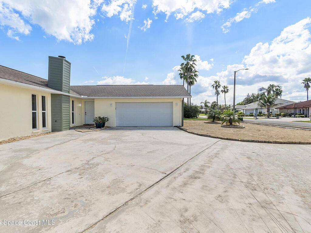 2120 Capeview Street, Merritt Island, FL 32952
