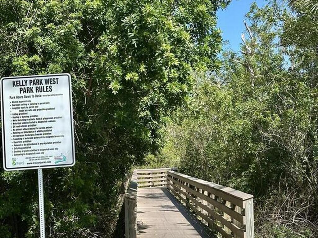 2120 Capeview Street, Merritt Island, FL 32952
