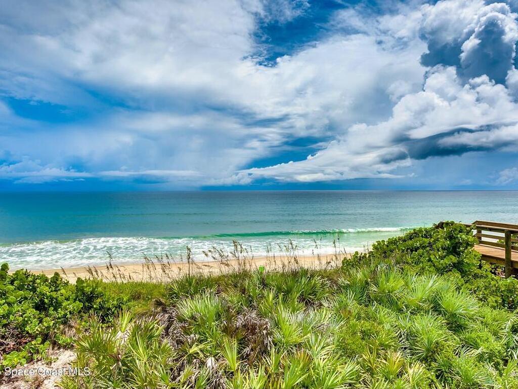 140 Warsteiner Way, Melbourne Beach, FL 32951