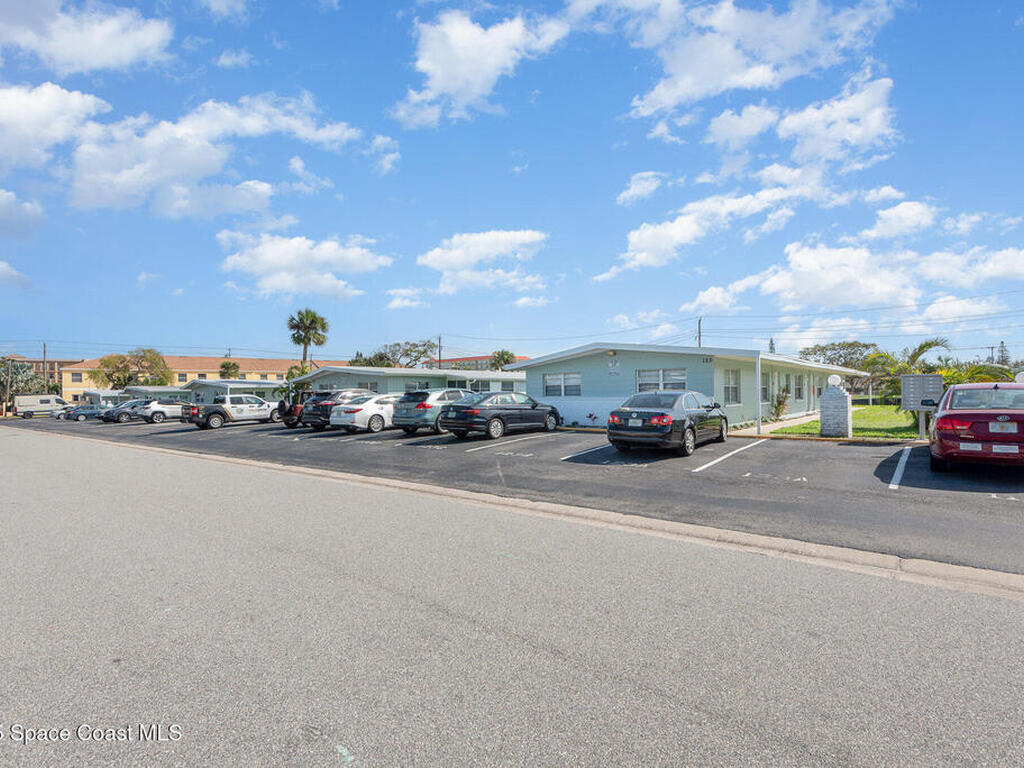 123 Roosevelt Avenue, Cocoa Beach, FL 32931