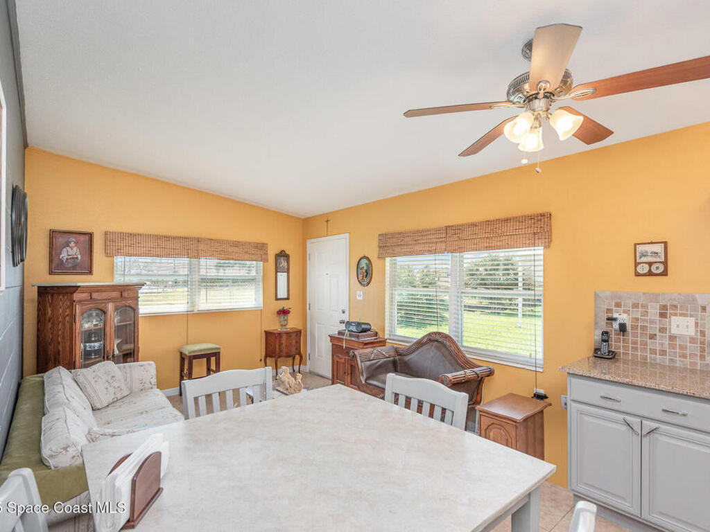 123 Roosevelt Avenue, Cocoa Beach, FL 32931