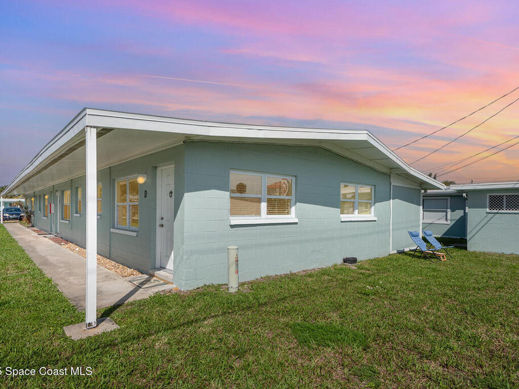 123 Roosevelt Avenue, Cocoa Beach, FL 32931