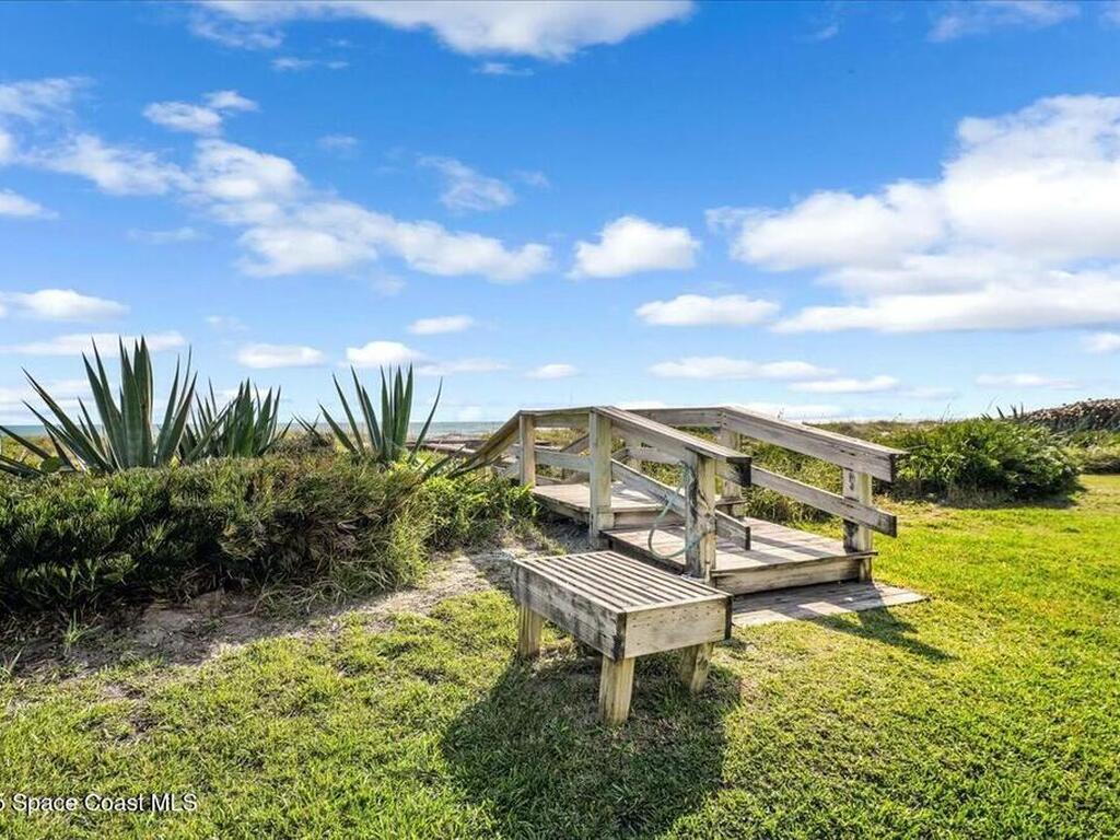 1515 S Atlantic Avenue, Cocoa Beach, FL 32931