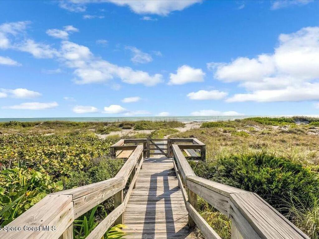 1515 S Atlantic Avenue, Cocoa Beach, FL 32931
