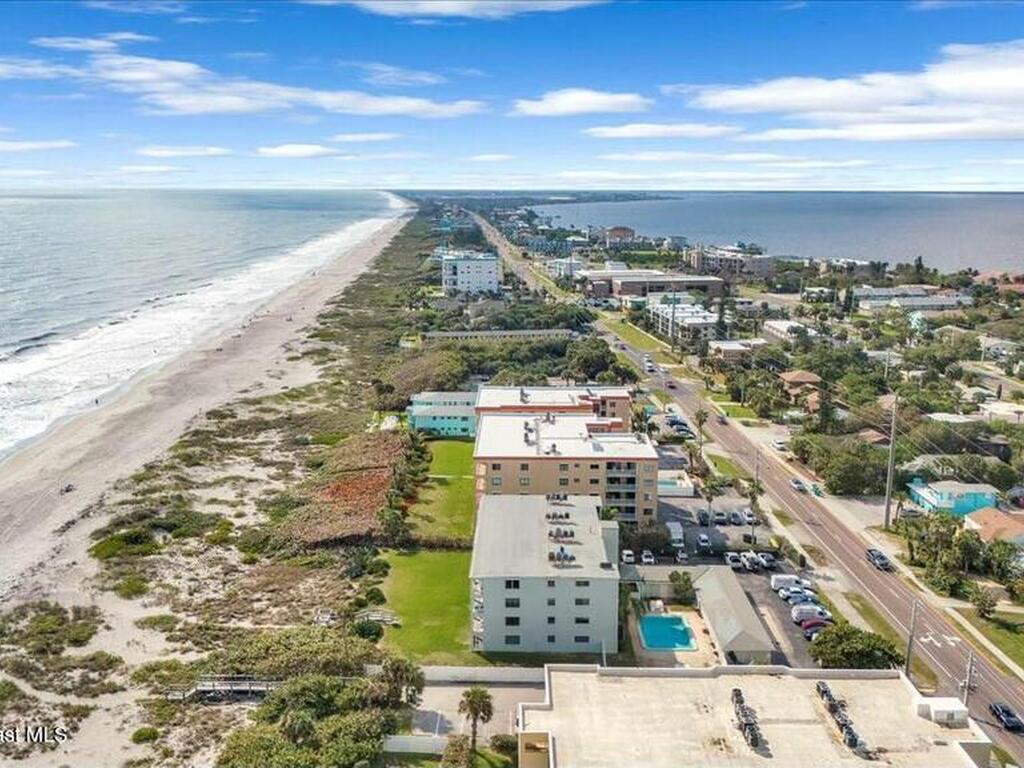 1515 S Atlantic Avenue, Cocoa Beach, FL 32931