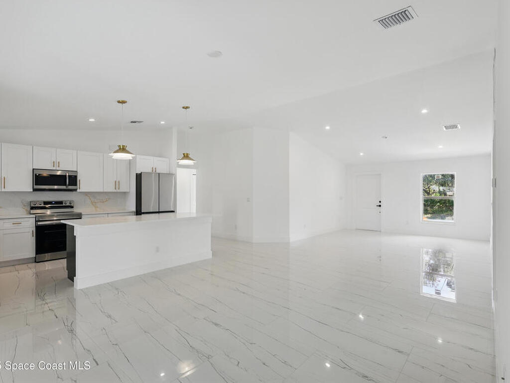 498 Golden Dove Avenue, Palm Bay, FL 32907