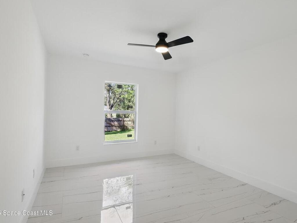 498 Golden Dove Avenue, Palm Bay, FL 32907