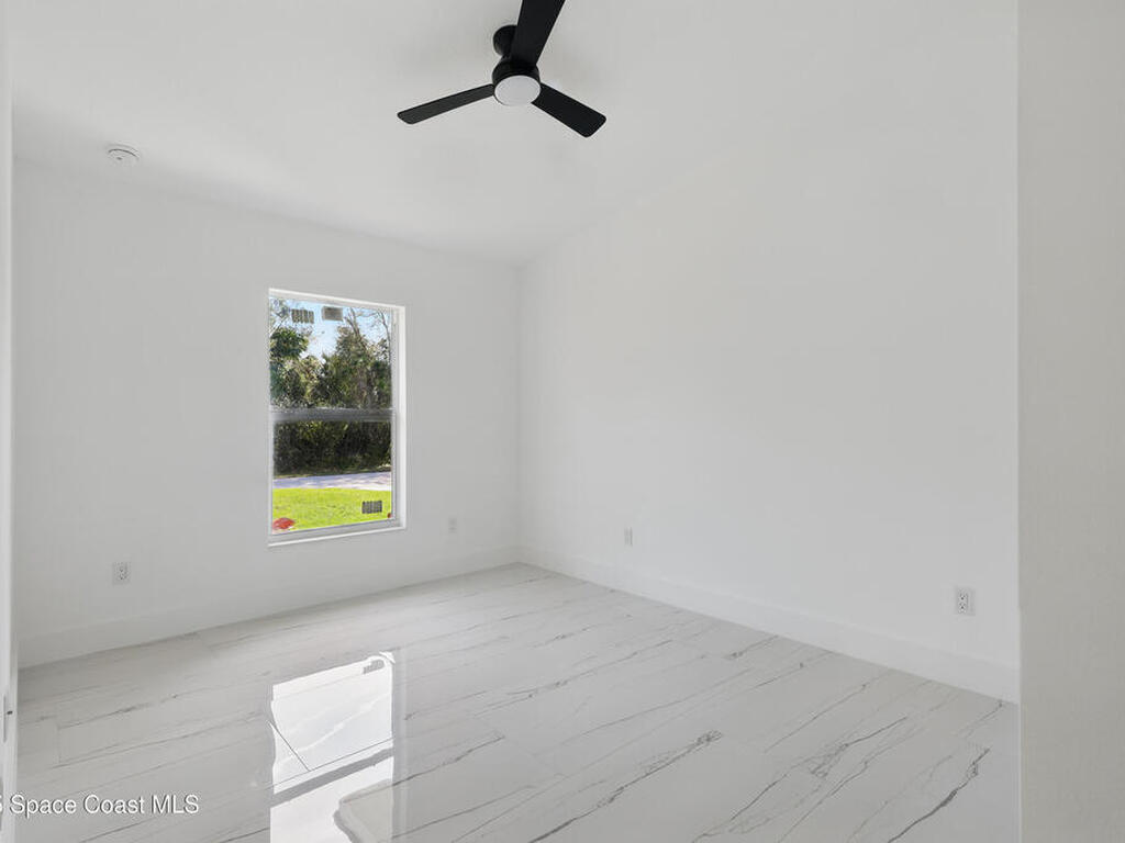 498 Golden Dove Avenue, Palm Bay, FL 32907