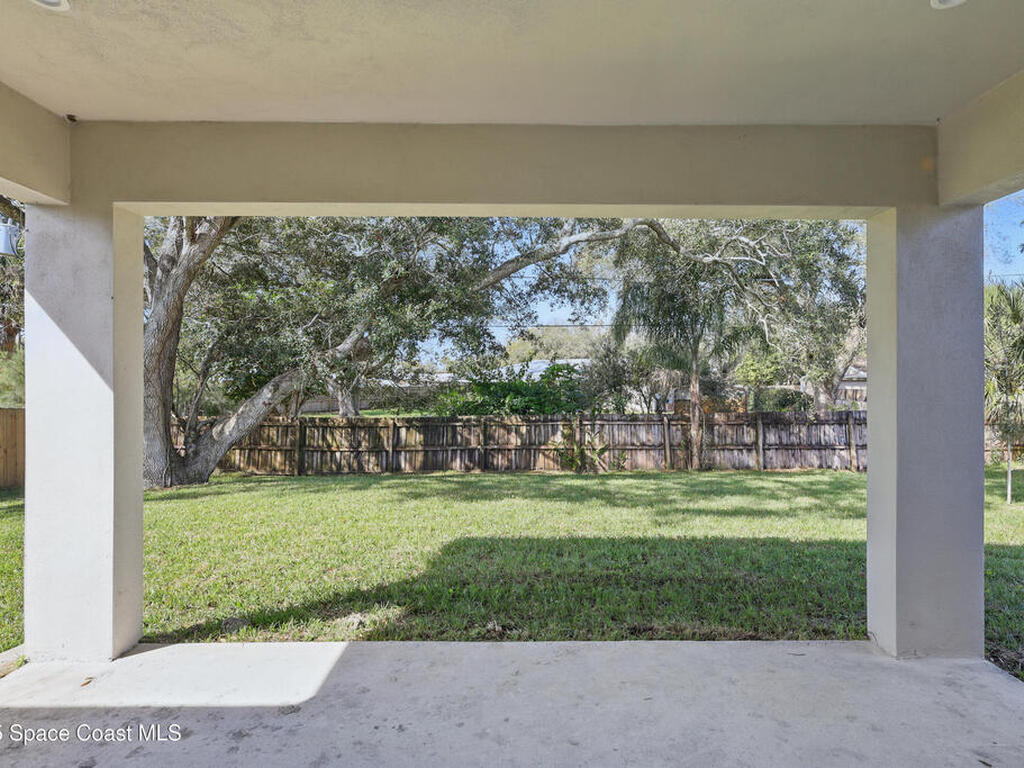 498 Golden Dove Avenue, Palm Bay, FL 32907