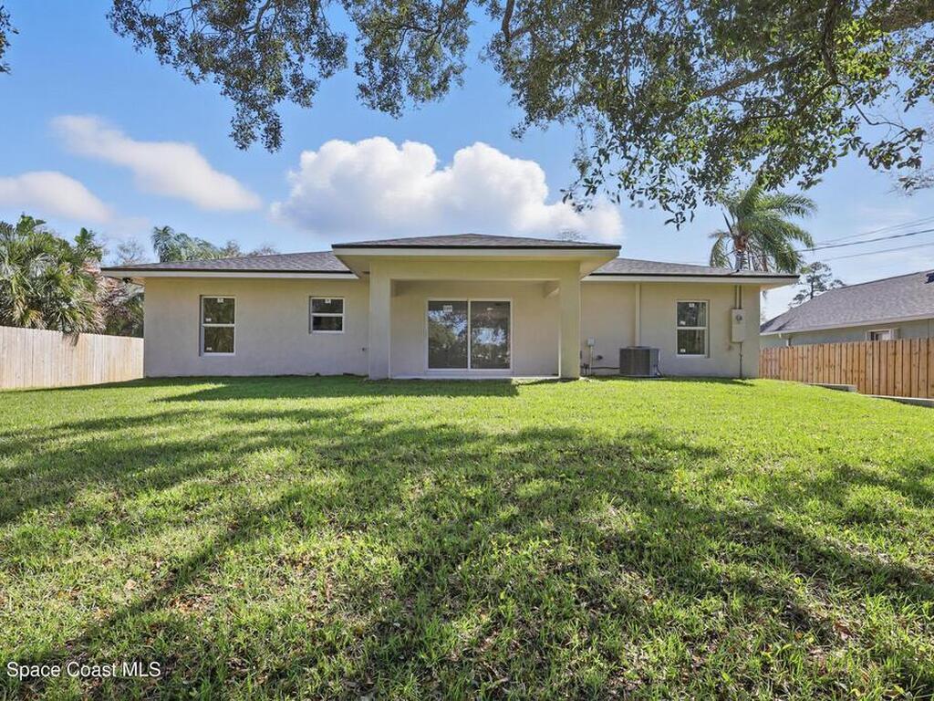 498 Golden Dove Avenue, Palm Bay, FL 32907