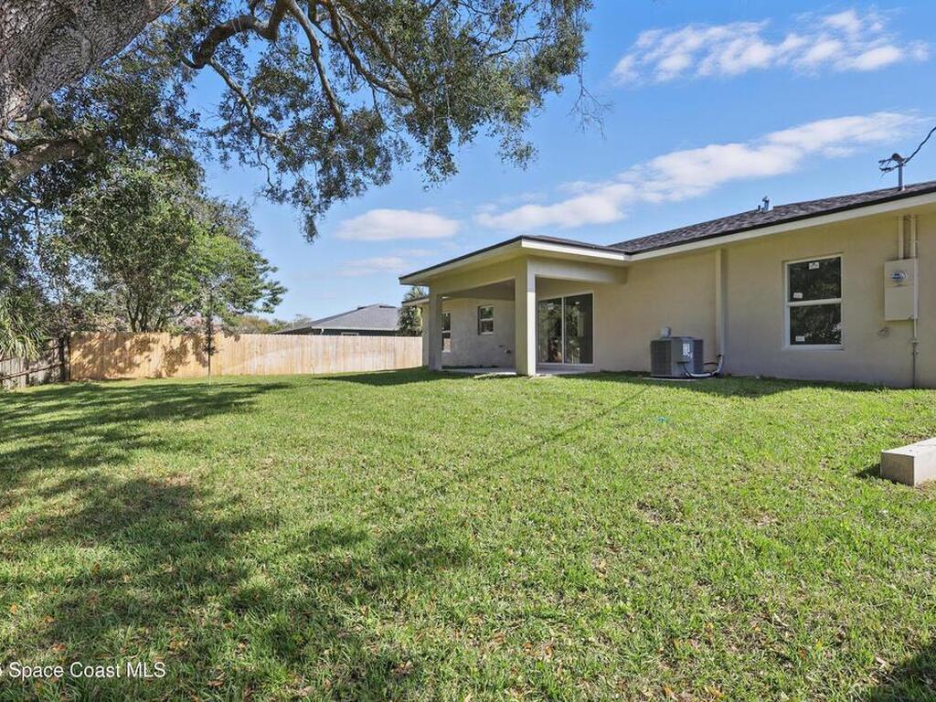 498 Golden Dove Avenue, Palm Bay, FL 32907