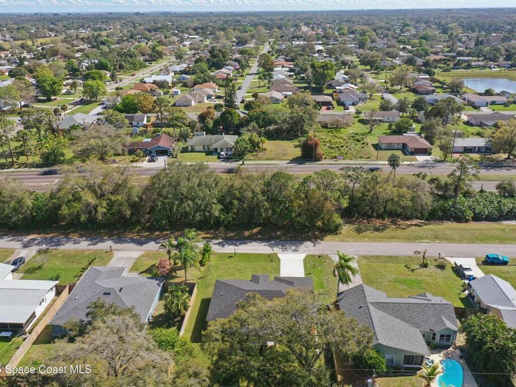 498 Golden Dove Avenue, Palm Bay, FL 32907