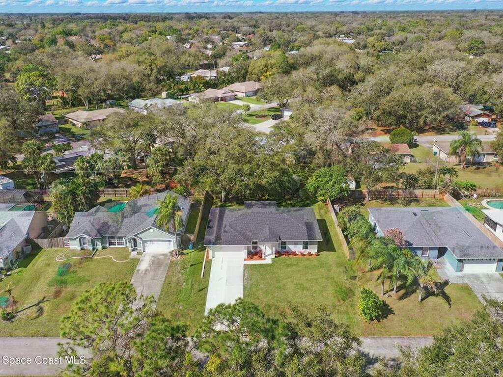 498 Golden Dove Avenue, Palm Bay, FL 32907