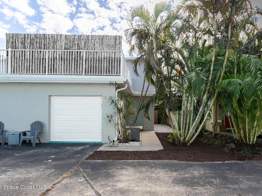 241 S Brevard Avenue, Cocoa Beach, FL 32931
