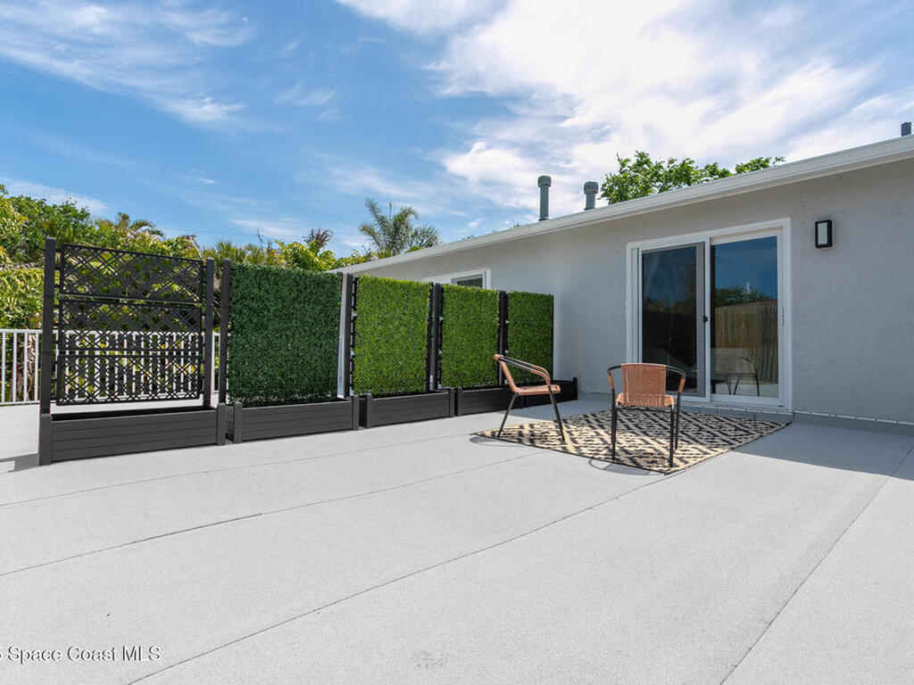 241 S Brevard Avenue, Cocoa Beach, FL 32931