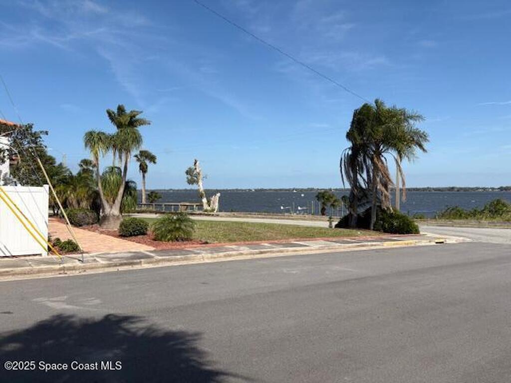 507 N Indian River Drive, Cocoa, FL 32922