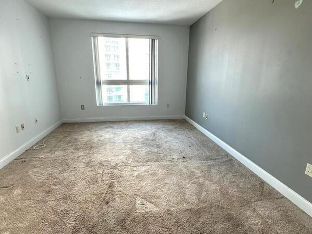 231 Riverside Drive, Holly Hill, FL 32117