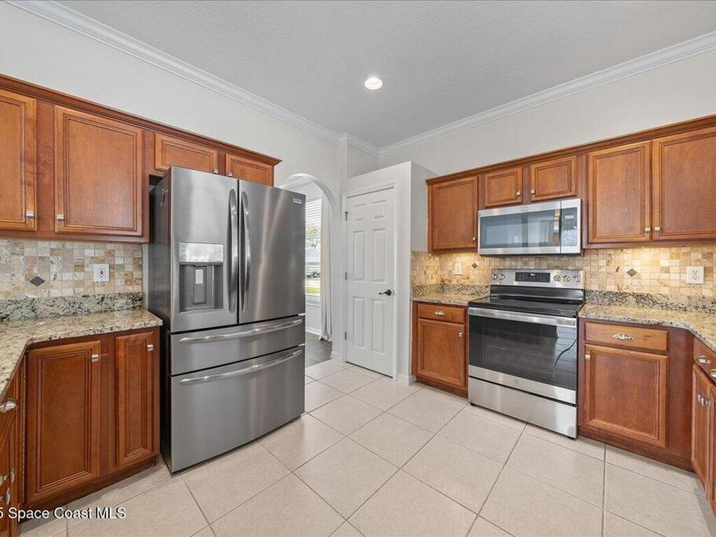 2560 Summer Brook Street, Melbourne, FL 32940