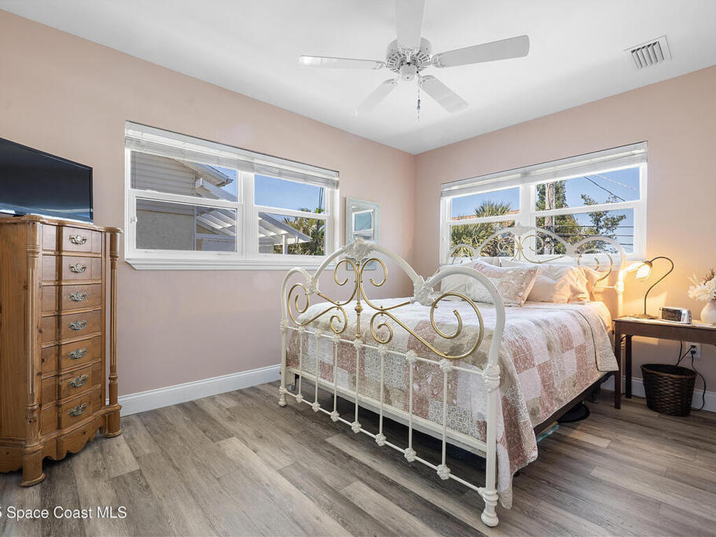 7709 Ridgewood Avenue, Cape Canaveral, FL 32920