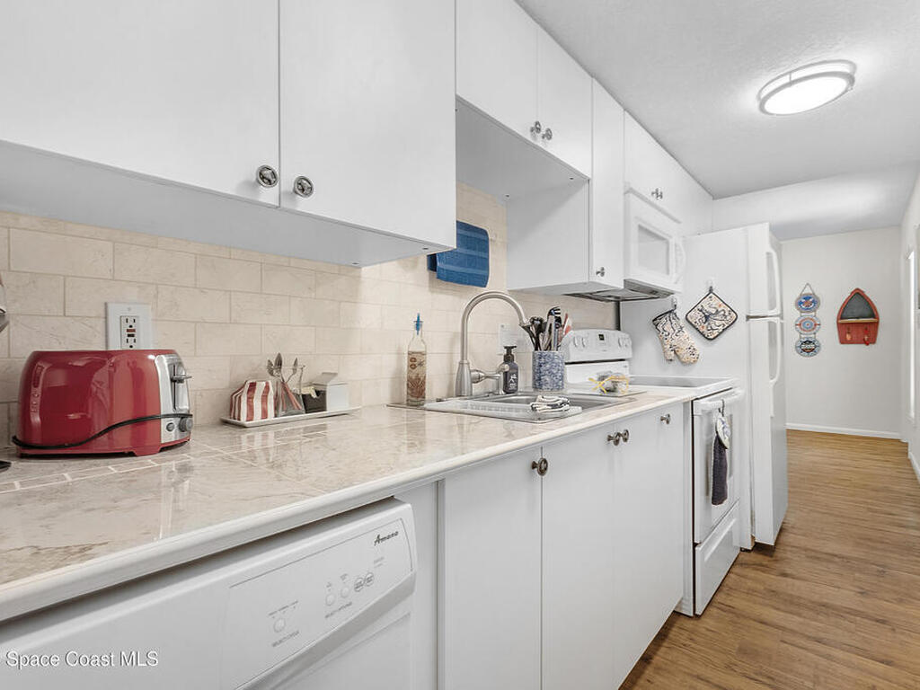 7709 Ridgewood Avenue, Cape Canaveral, FL 32920