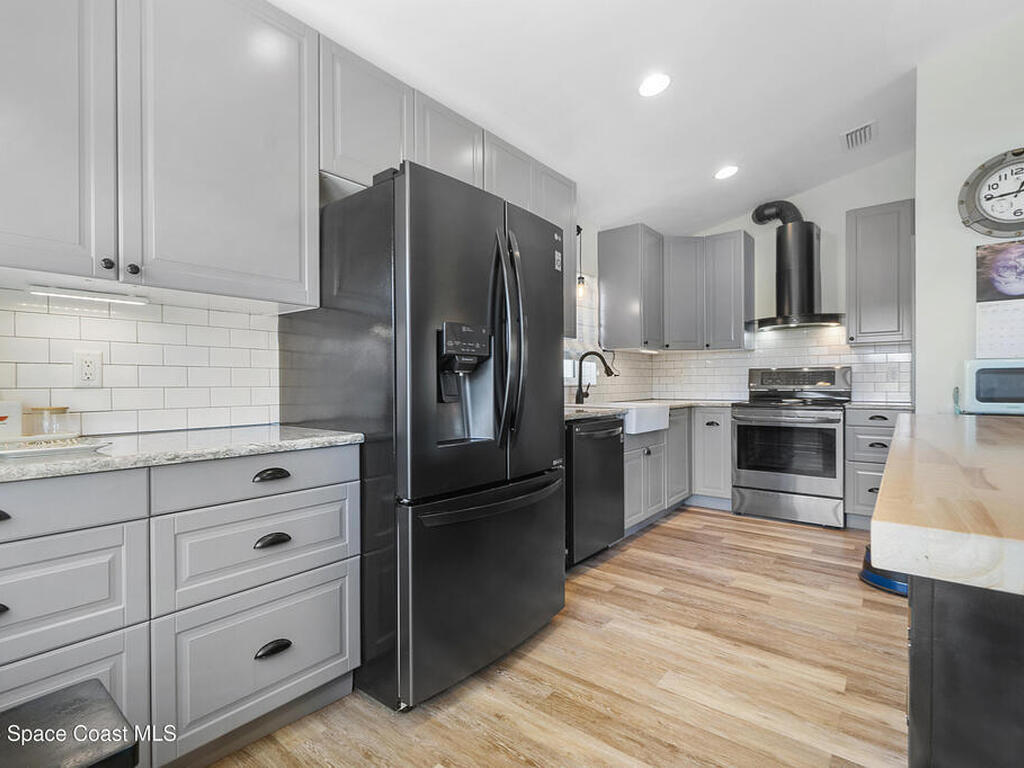 7709 Ridgewood Avenue, Cape Canaveral, FL 32920