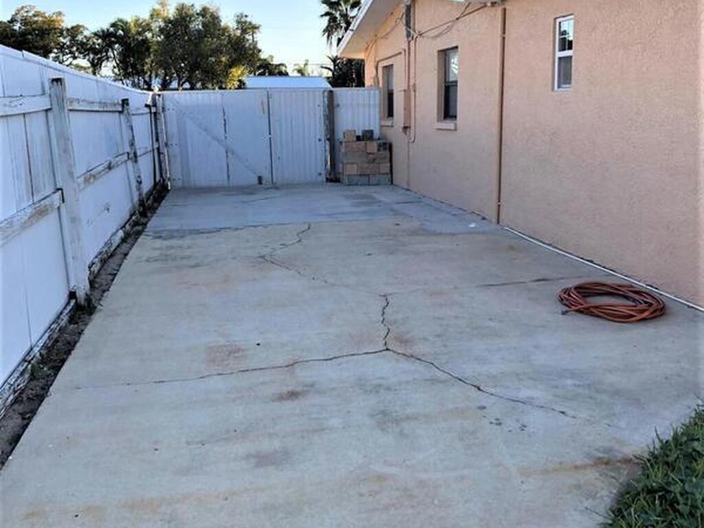1460 Cunningham Avenue, Merritt Island, FL 32952