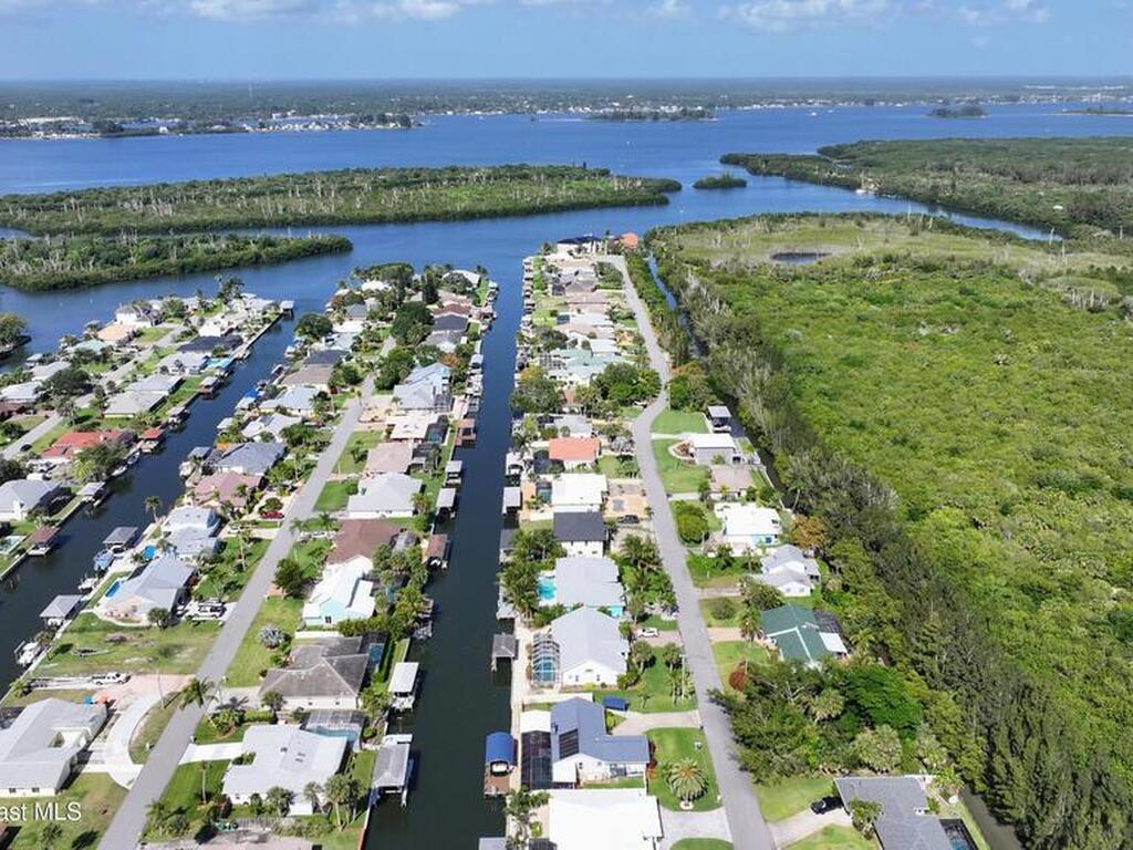 351 Nikomas Way, Melbourne Beach, FL 32951