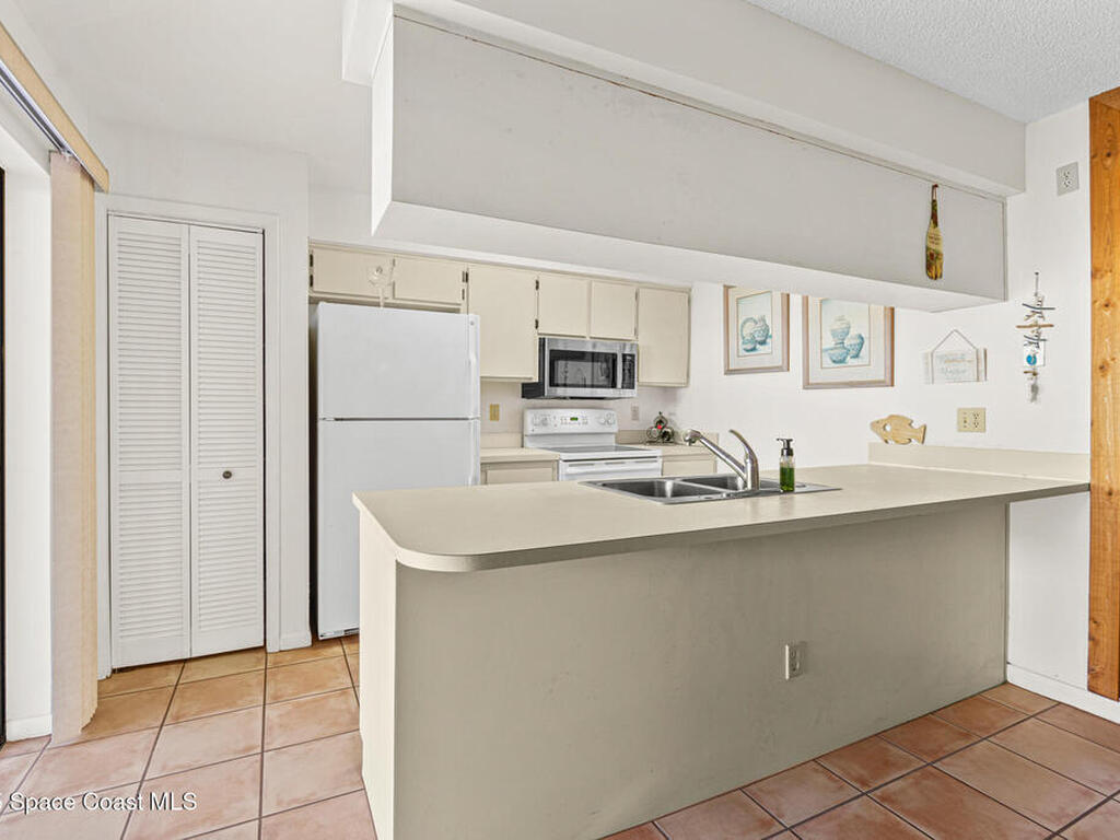 200 S Banana River Boulevard, Cocoa Beach, FL 32931