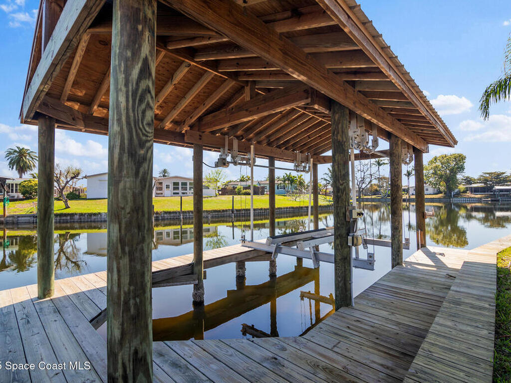 1730 Canal Court, Merritt Island, FL 32953