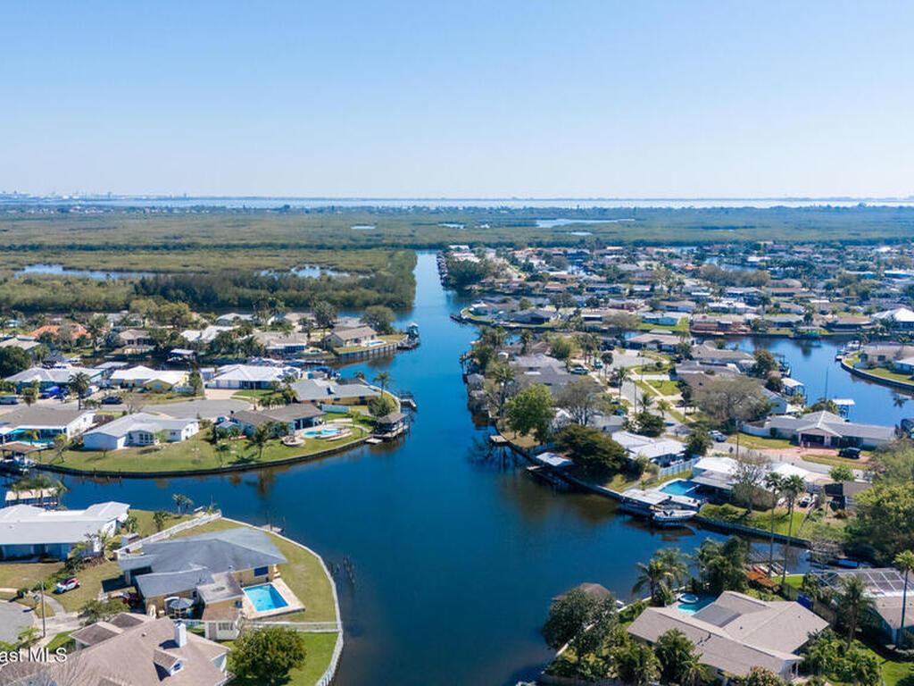 1730 Canal Court, Merritt Island, FL 32953