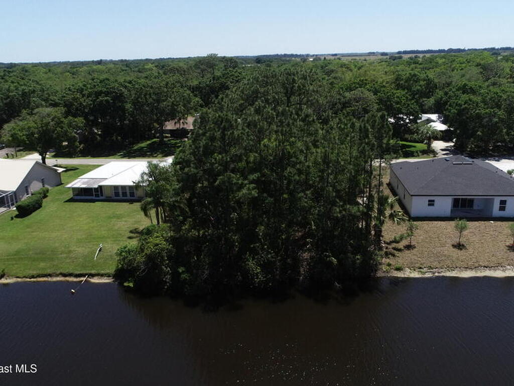569 Joy Haven Drive, Sebastian, FL 32958