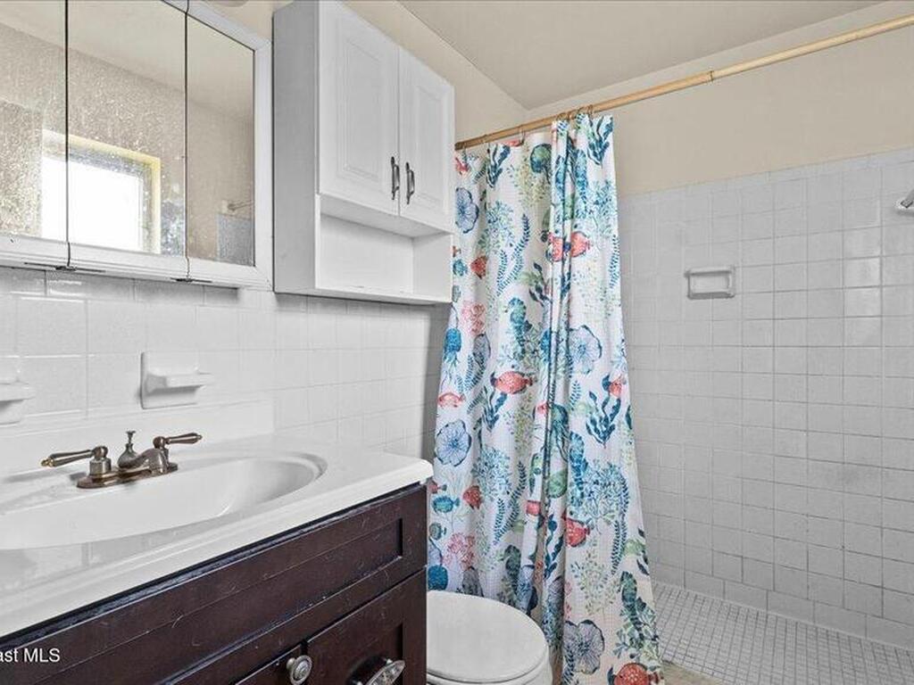 875 Waikiki Drive, Merritt Island, FL 32953