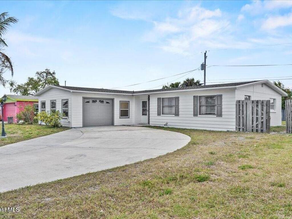875 Waikiki Drive, Merritt Island, FL 32953