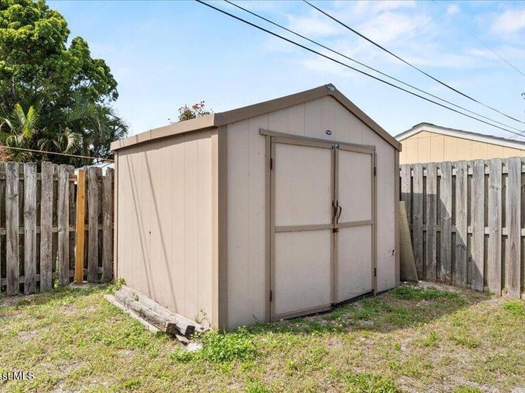 875 Waikiki Drive, Merritt Island, FL 32953