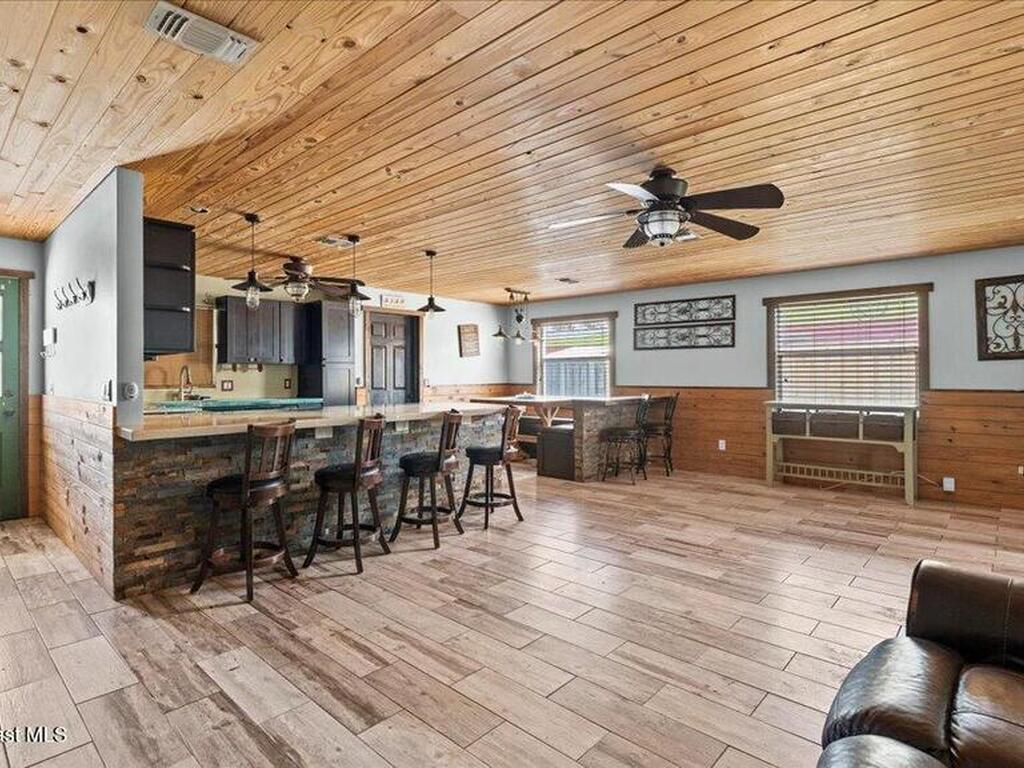 875 Waikiki Drive, Merritt Island, FL 32953