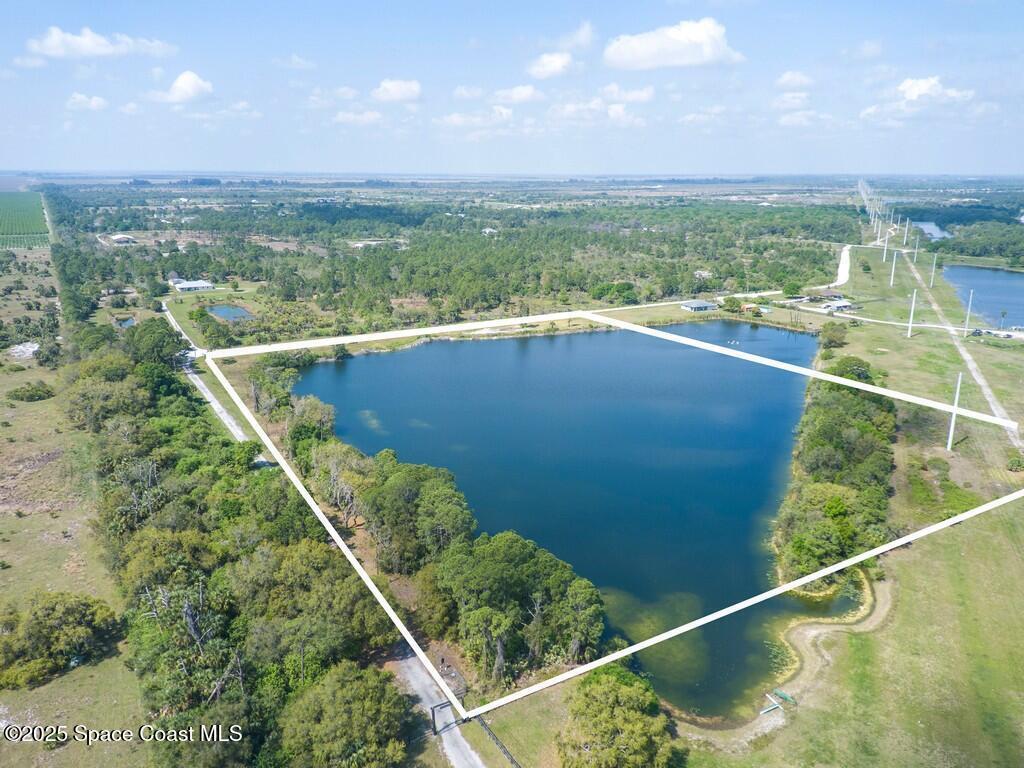 7735 21st Street, Vero Beach, FL 32968