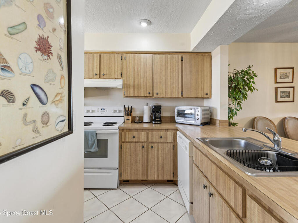 3375 S Atlantic Avenue, Cocoa Beach, FL 32931
