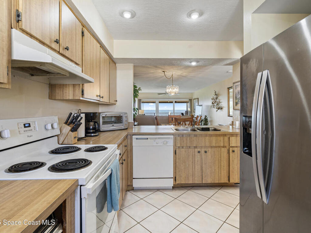 3375 S Atlantic Avenue, Cocoa Beach, FL 32931