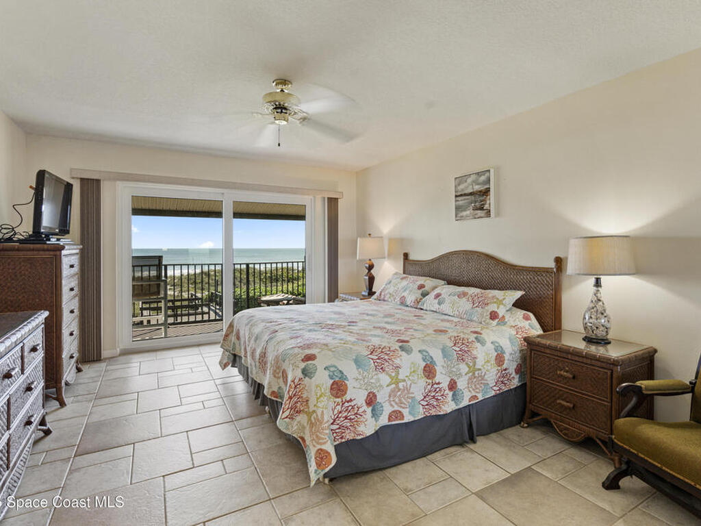 3375 S Atlantic Avenue, Cocoa Beach, FL 32931