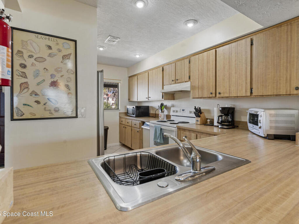 3375 S Atlantic Avenue, Cocoa Beach, FL 32931
