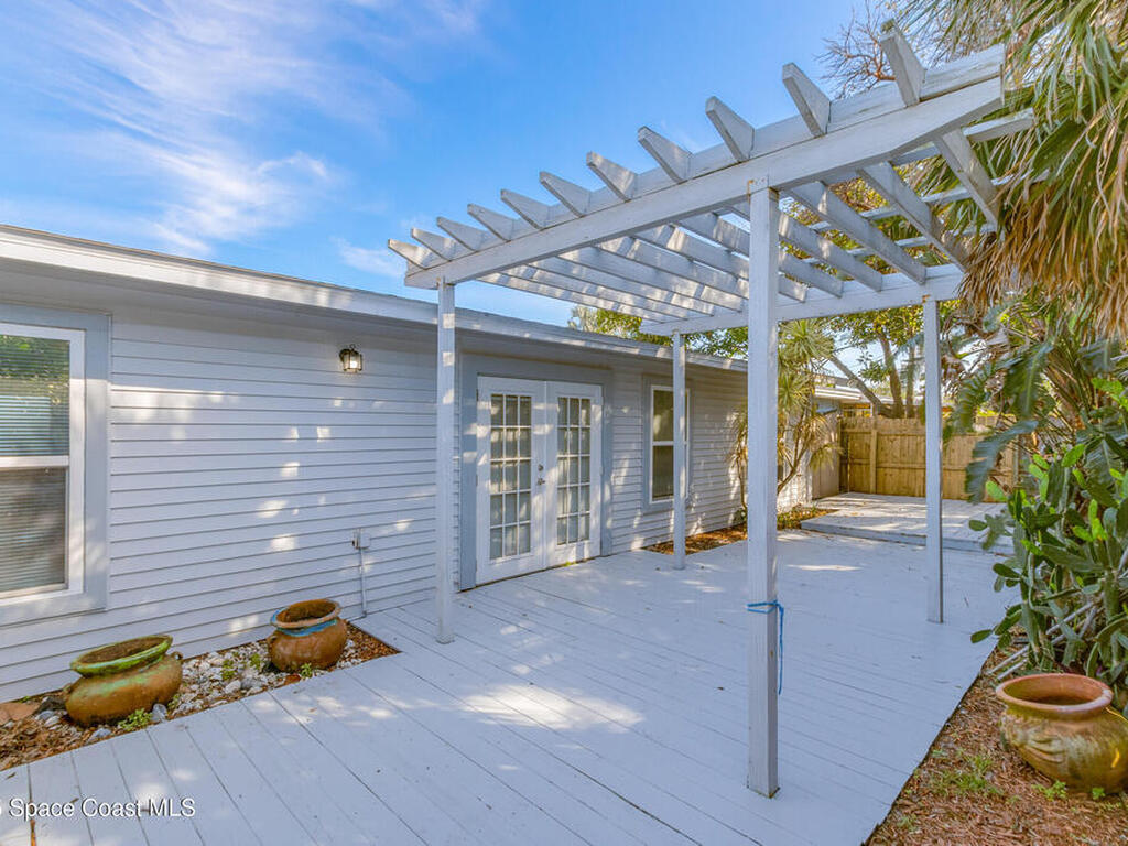 200 Jason Court, Satellite Beach, FL 32937