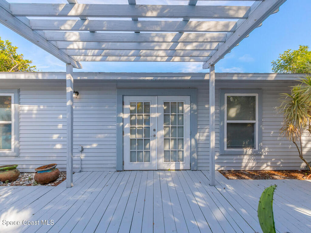 200 Jason Court, Satellite Beach, FL 32937