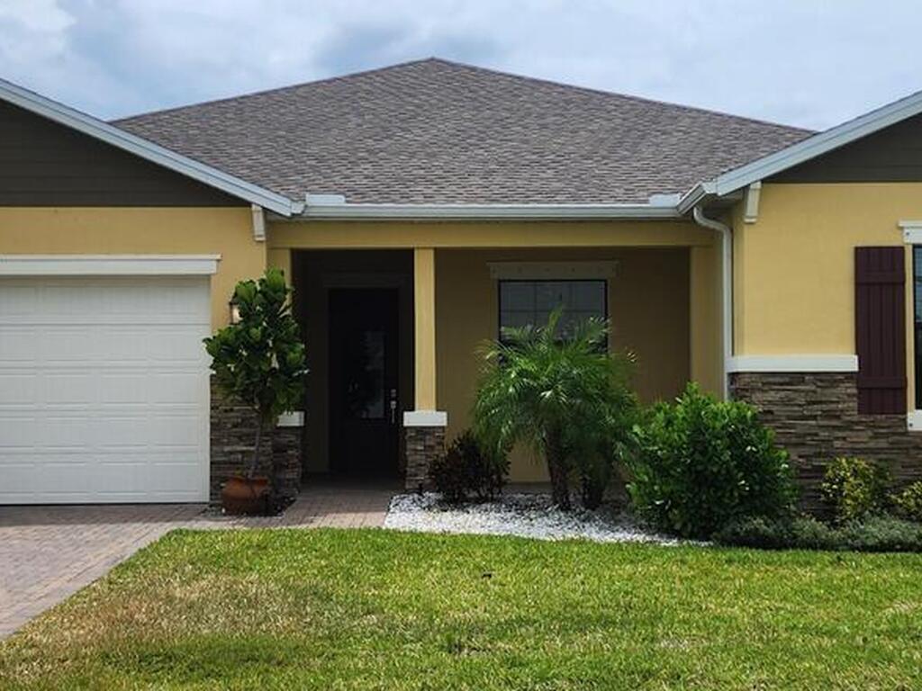 1173 Great Belt Circle, Melbourne, FL 32940