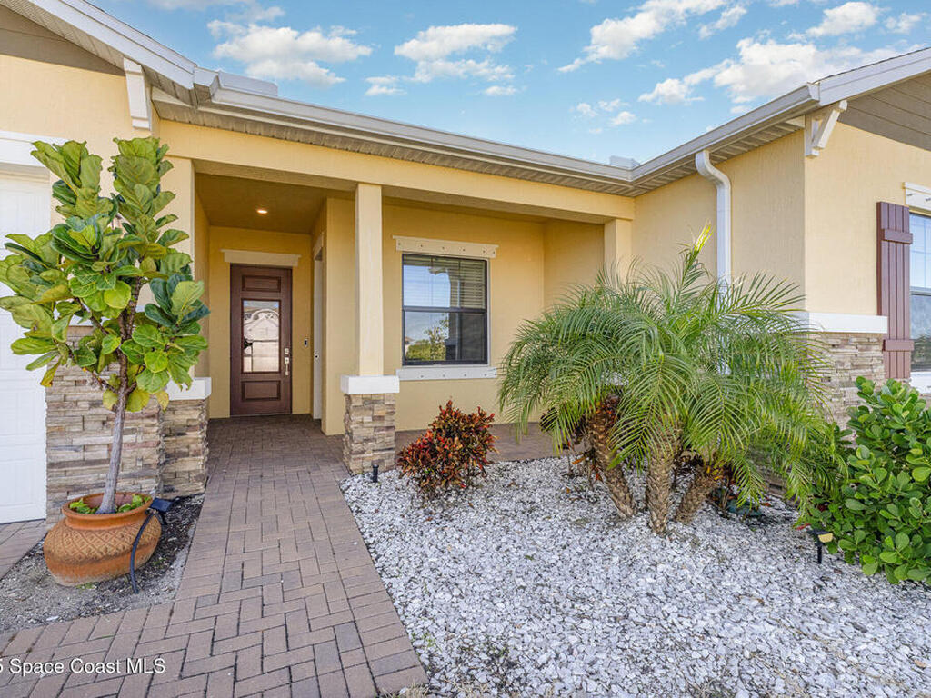 1173 Great Belt Circle, Melbourne, FL 32940