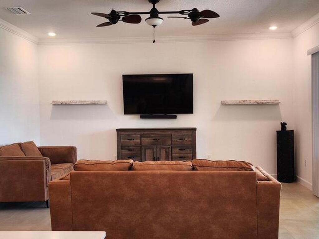 1173 Great Belt Circle, Melbourne, FL 32940