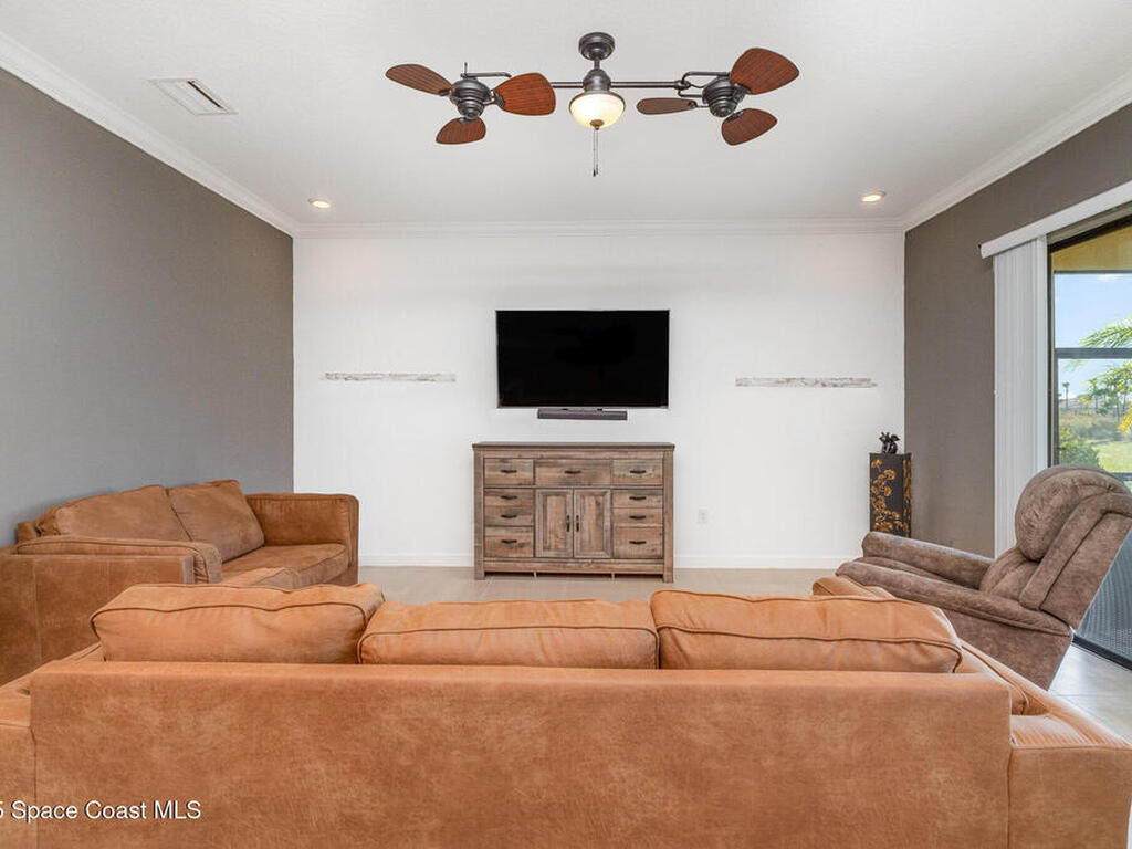 1173 Great Belt Circle, Melbourne, FL 32940