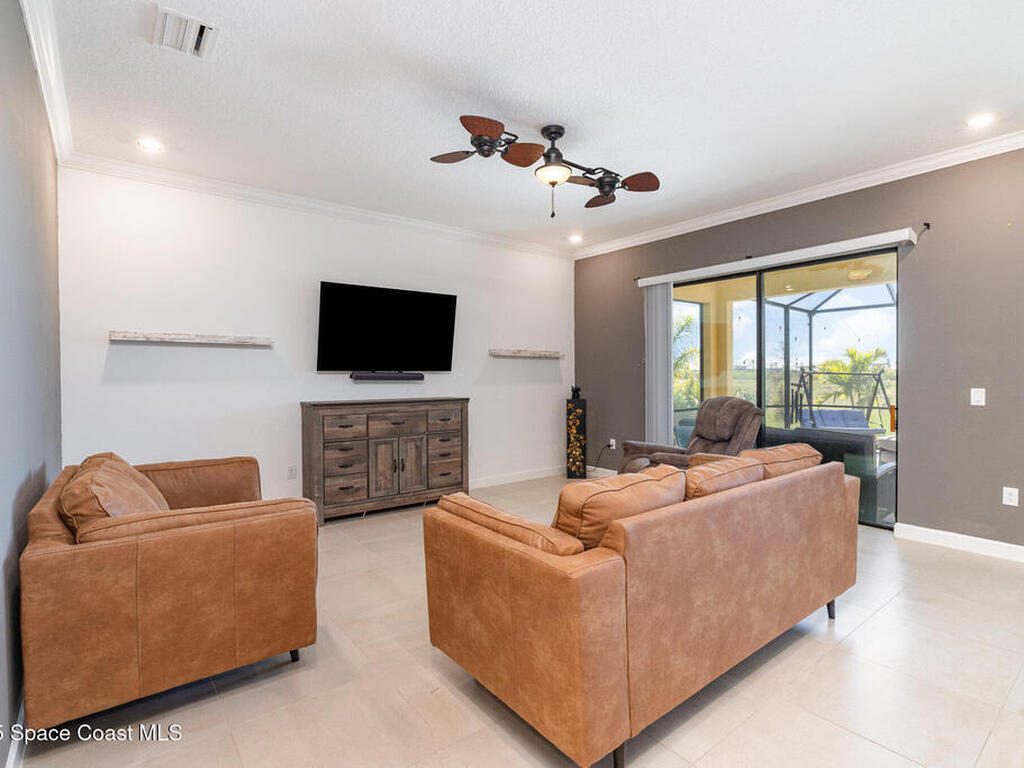 1173 Great Belt Circle, Melbourne, FL 32940